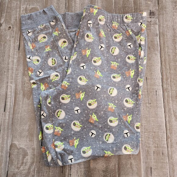 Disney Store Star Wars The Mandalorian Baby Yoda Grogu Pajamas Set Adult XL New - Picture 9 of 16